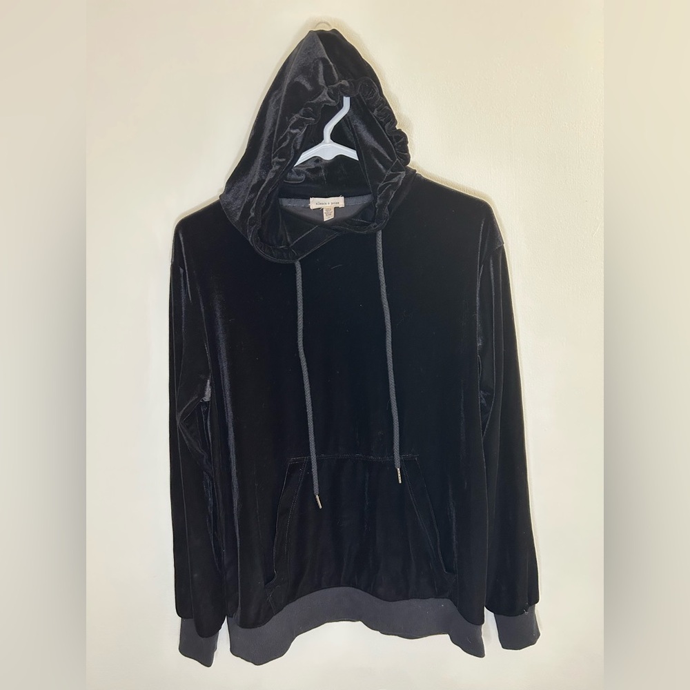 Black Y2K Velour Hoodie
